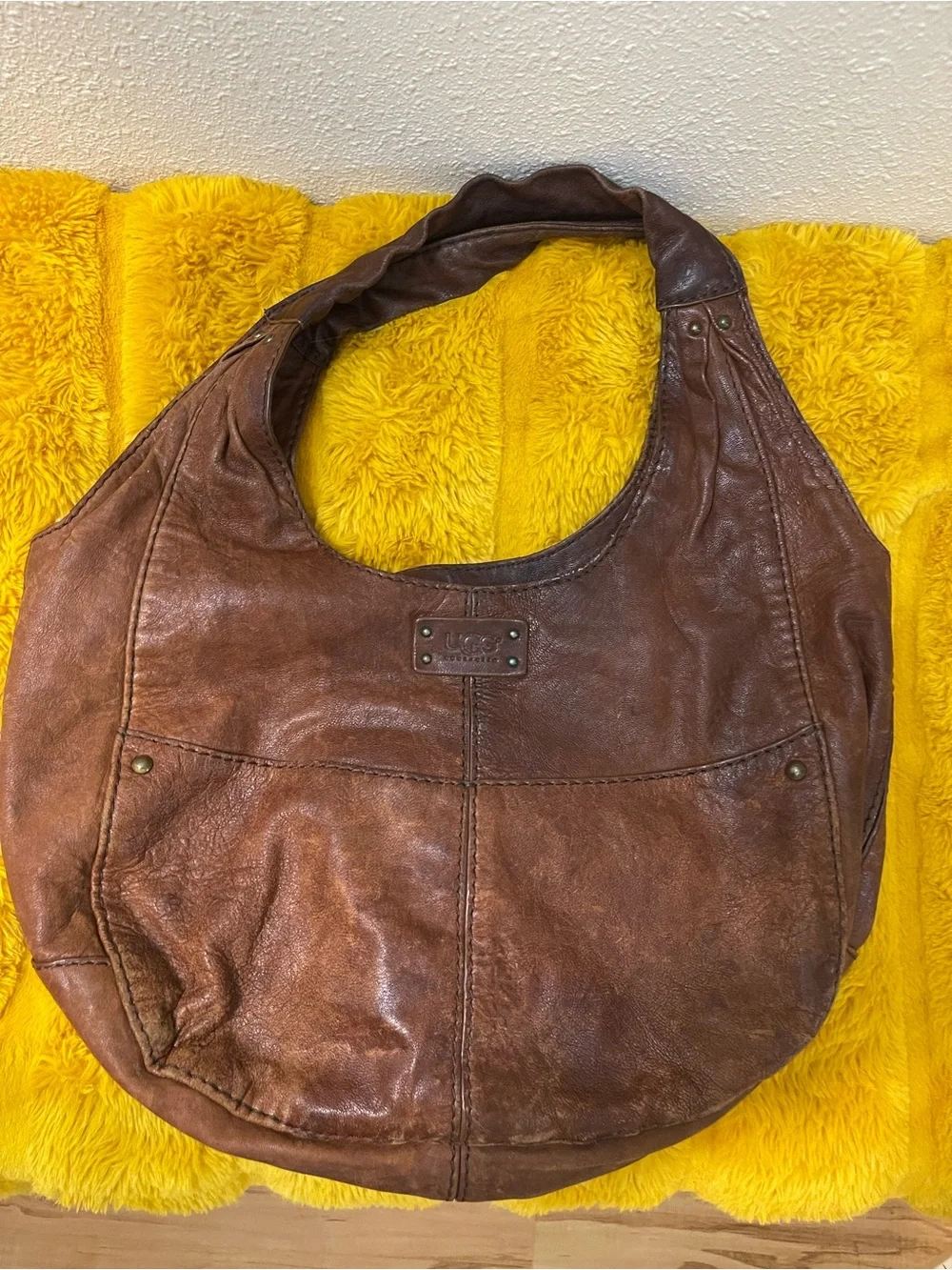 ⁠UGG Australia Vintage Brown Slouchy Genuine Leather Hobo Bag Shoulder Purse⁠